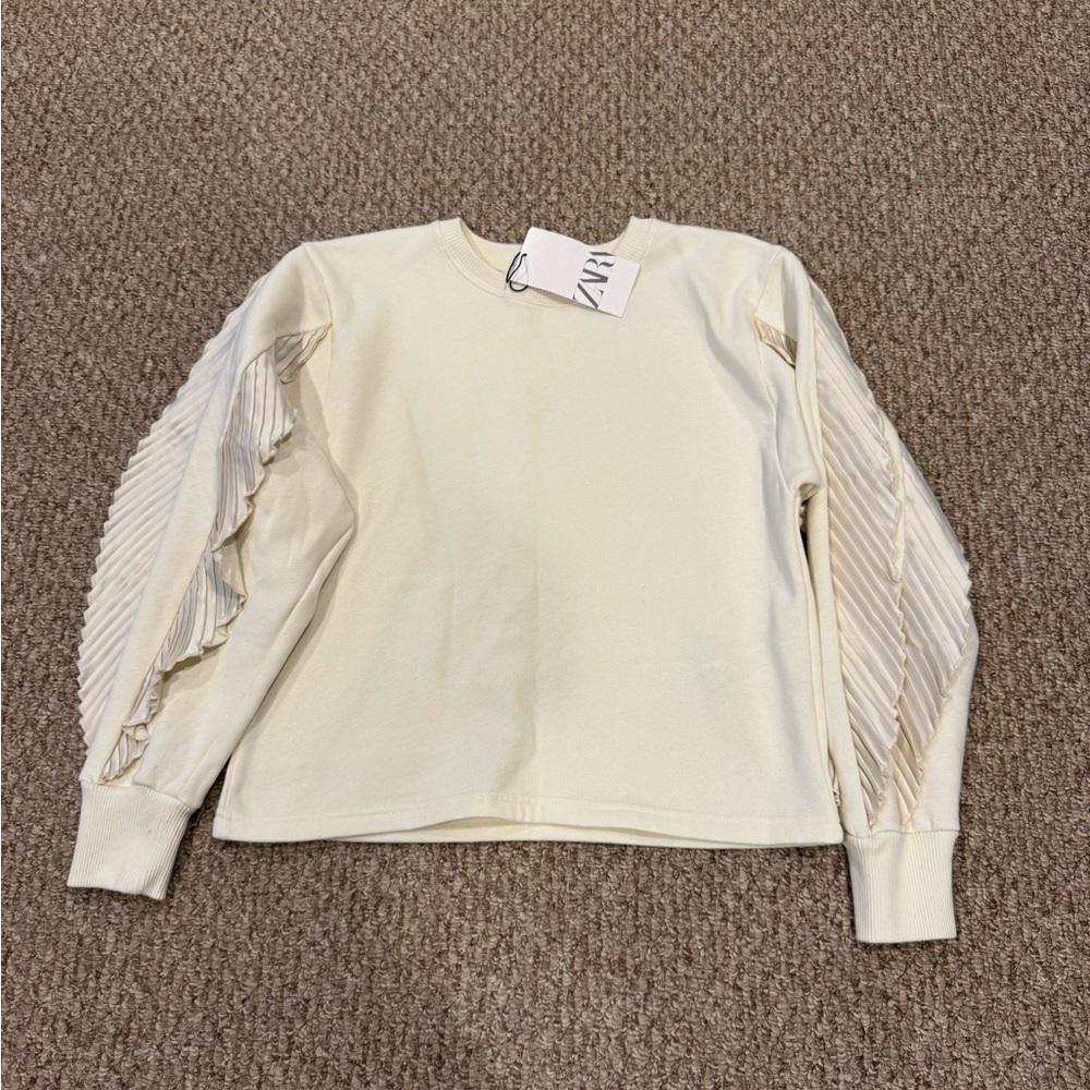 ZARA Elegant Cream Women's Top with Pleated Sleeves NWT